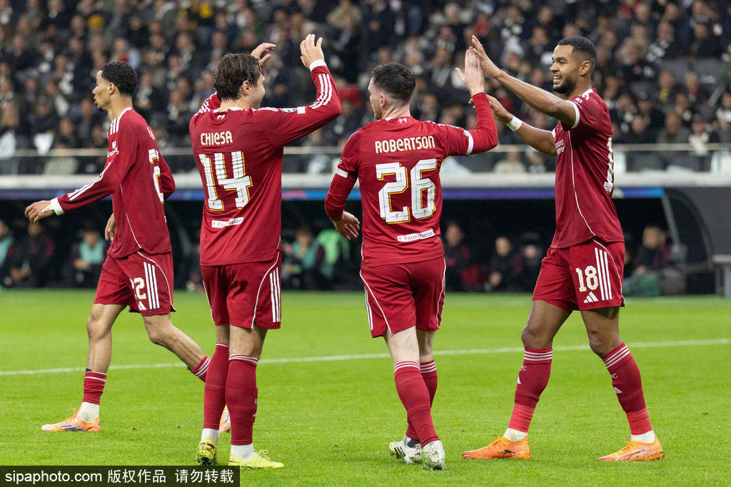 欧冠早报：“0-0-10”先生破蛋利物浦止4连败 单轮71球创纪录