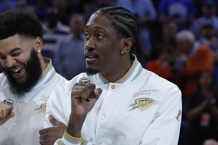 二当家回归!Shams:雷霆队杰威明日复出赛季首秀